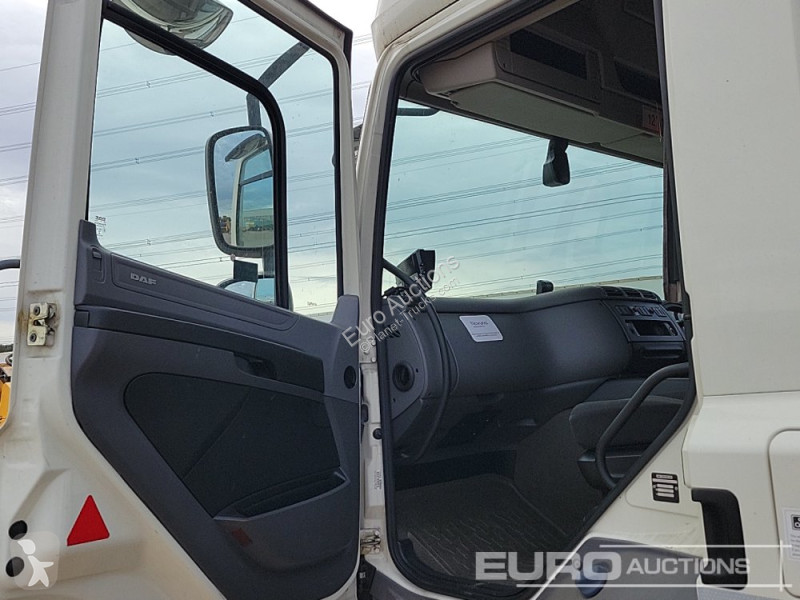 Camion  CF230
