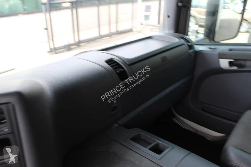 Camion Scania P320 * EURO5 * 6X2 * CARRIER...