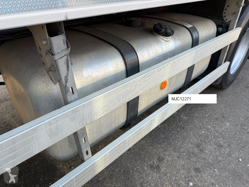 Kamion Mercedes AROCS + CARRIER + LAMBERET BOX...