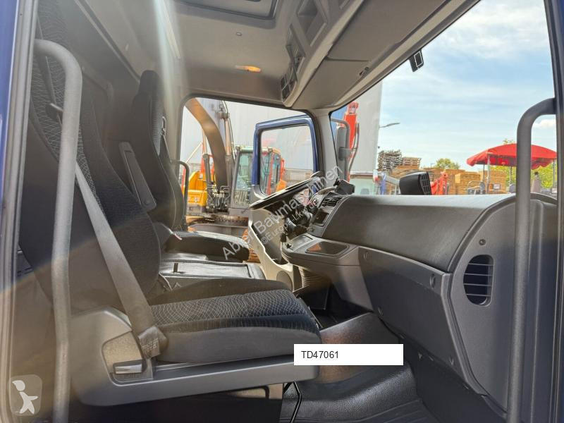 Camion Mercedes 818