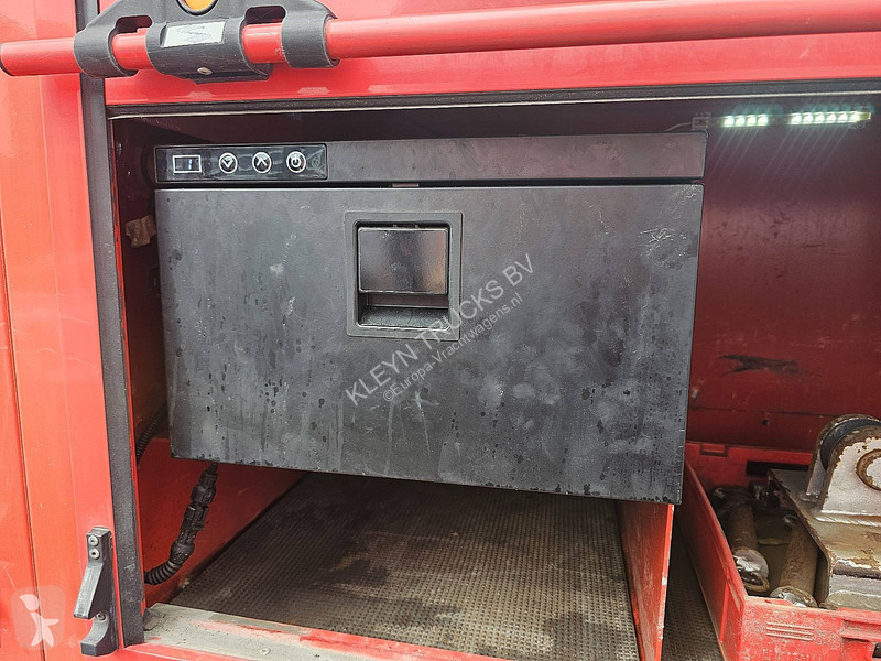 Kamion MAN 8.220  BOTTIE LIFT 8 TON