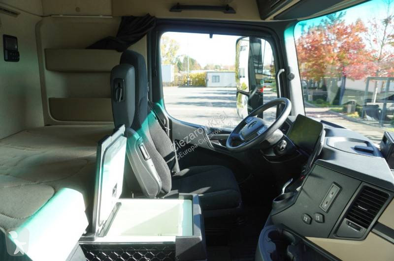 Камион Mercedes