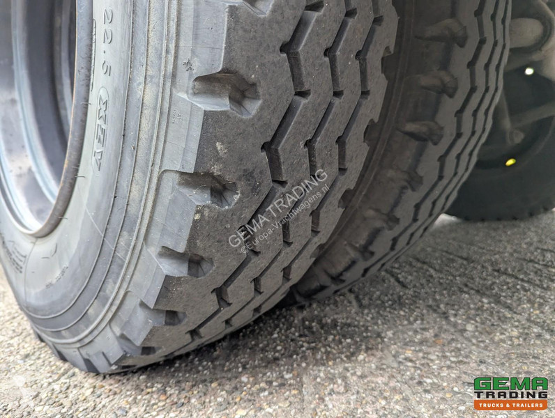 شاحنة Mercedes AF 4x4 Dubbelcab 6Cil - 9 Pers -...