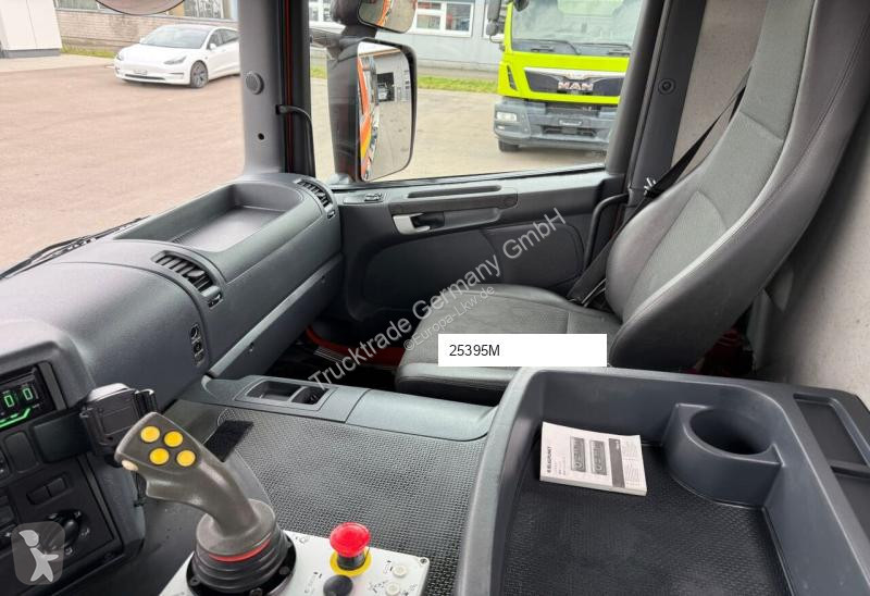 شاحنة Scania 589 P360 LB 6x2 Gigant /...