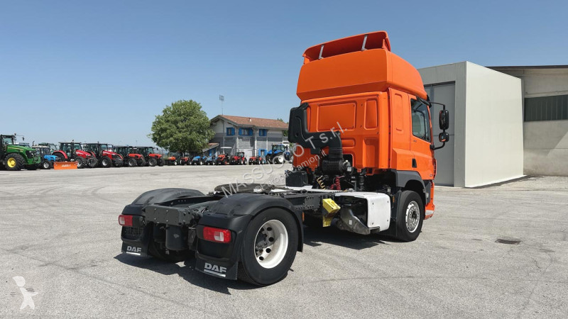 شاحنة DAF CF 410 4X2