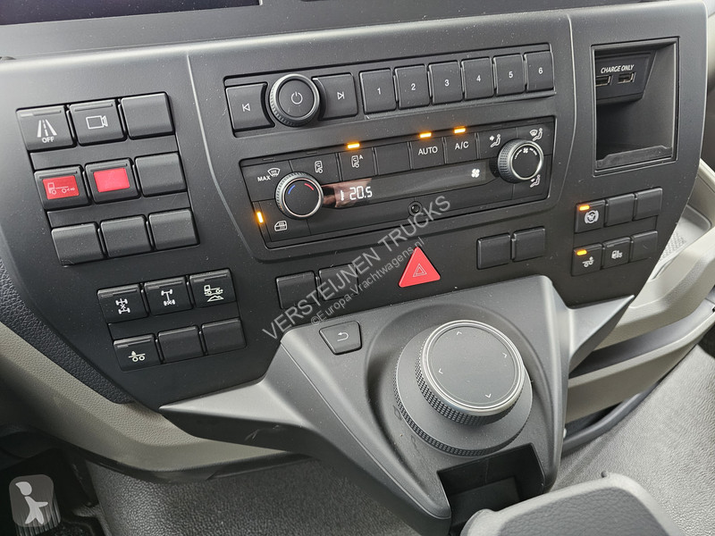 Грузовик MAN 35.470 8x4 / HMF 2243 Z KRAAN +...