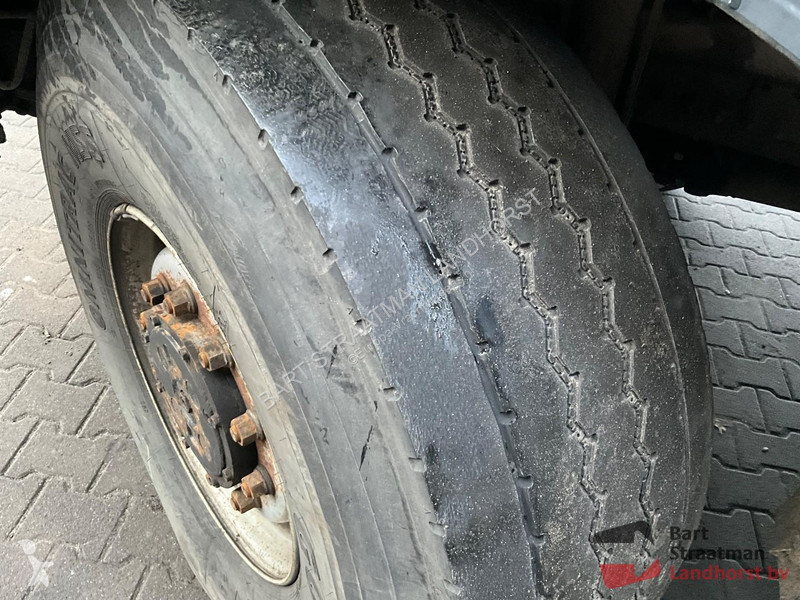 Lastbil Terberg FM2000-T 8X8 met 18m3 kipper en...