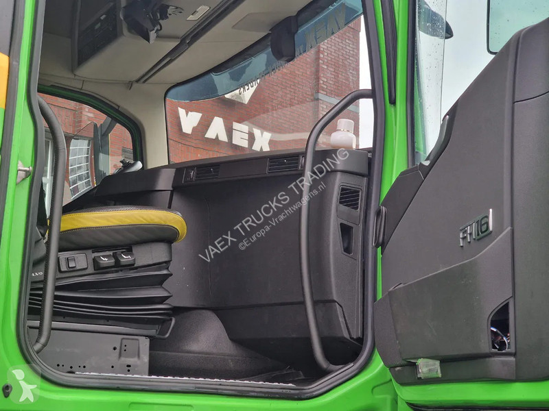 شاحنة Volvo 16750 Globetrotter XL 6x2 - 20T...