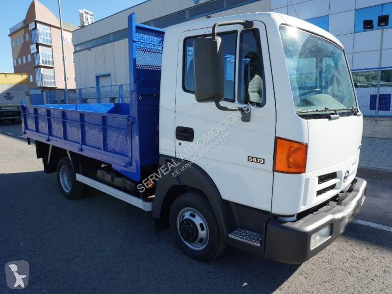 شاحنة Nissan
