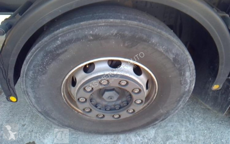شاحنة Iveco