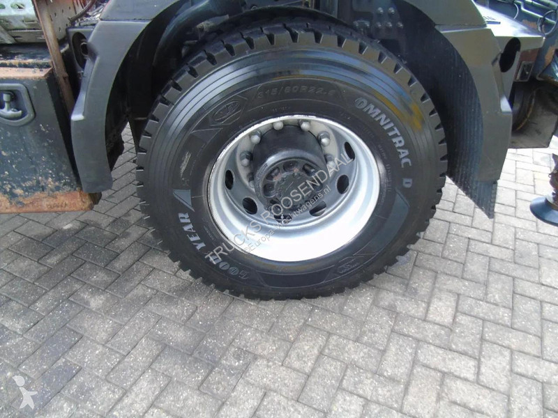 شاحنة Volvo 500 + 4x4 + HMF 4020 5x + JIB 4x 30...