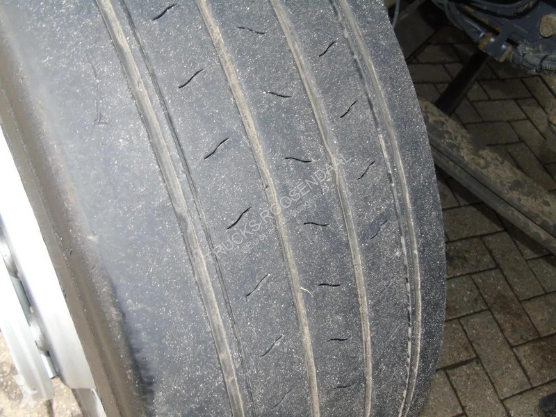 شاحنة Mercedes 1924 + EURO 6 + CARRIER 950 MT