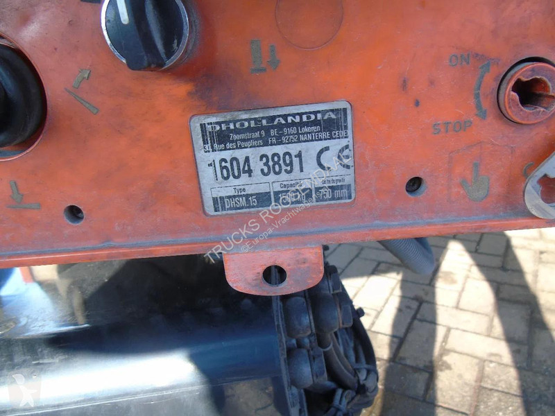 شاحنة Volvo 14.210 + ATP/FRC + CARRIER + LIFT +...