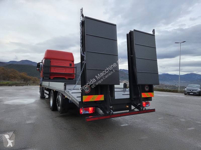 شاحنة Iveco