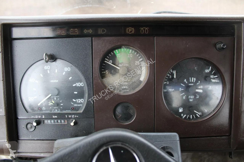 شاحنة Mercedes 1320 + 15 meter pomp concrete +...