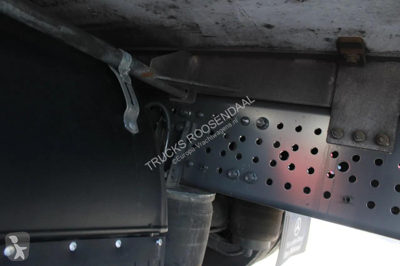 شاحنة Mercedes 1924 + THERMO KING 1200 + LIFT +...