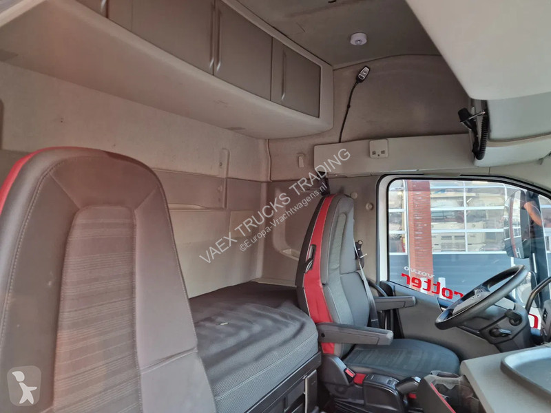 شاحنة Volvo 13460 Globetrotter 6x2*4 - BDF - I...