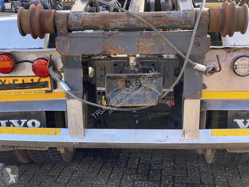 شاحنة Volvo 370 + Euro 5 + Palfinger Z-Q170...