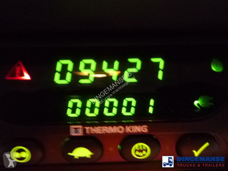 شاحنة Renault D18 Wide 4x2 RHD Thermoking T800...