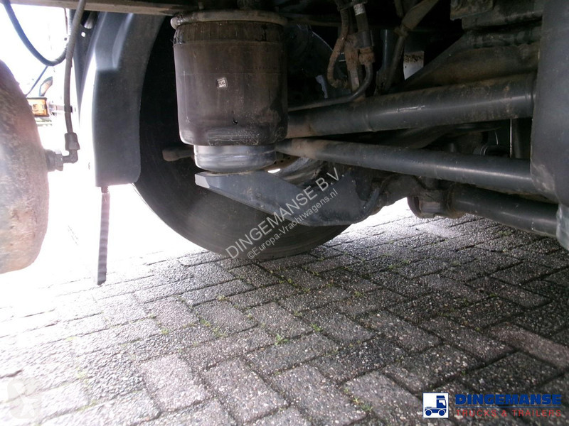 شاحنة Volvo 380 6X2 fuel tank 20.6 m3 / 4 comp