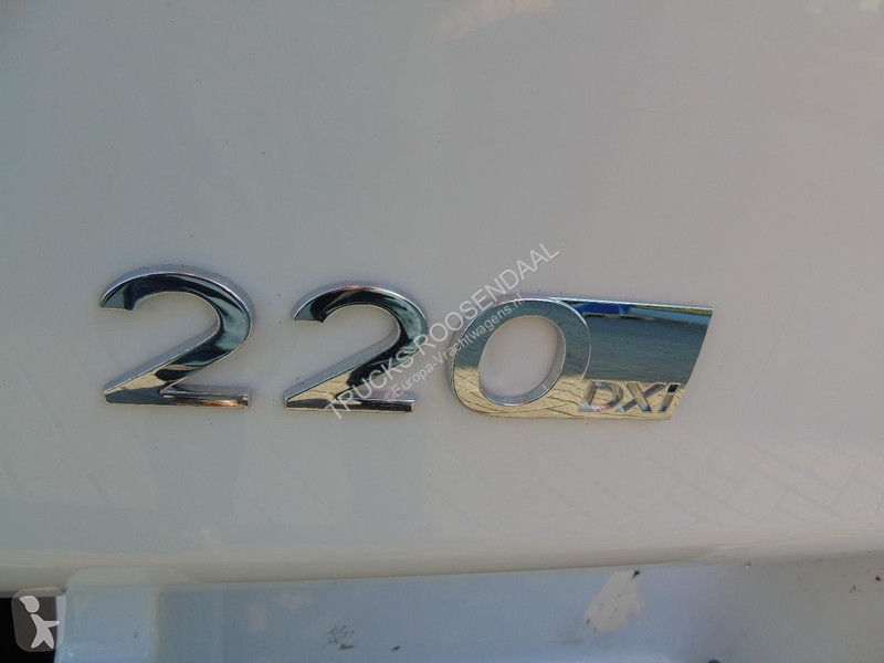شاحنة Renault 12,220 + euro 5 + LIFT
