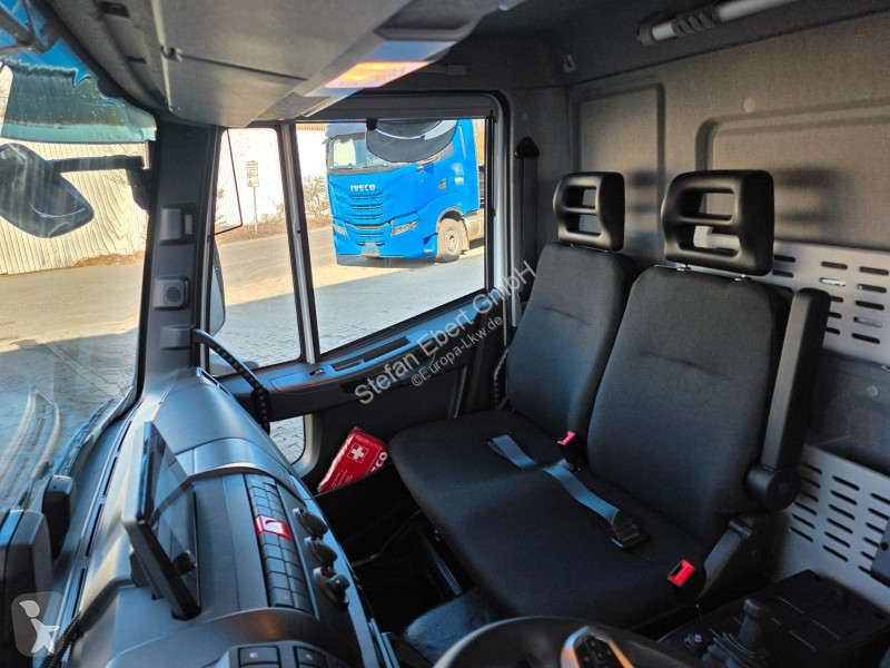 شاحنة Iveco ML80E21 Koffer LBW