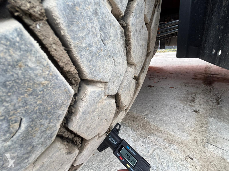 شاحنة Scania R 520 8x4 RETARDER / FU STEE / BOX...