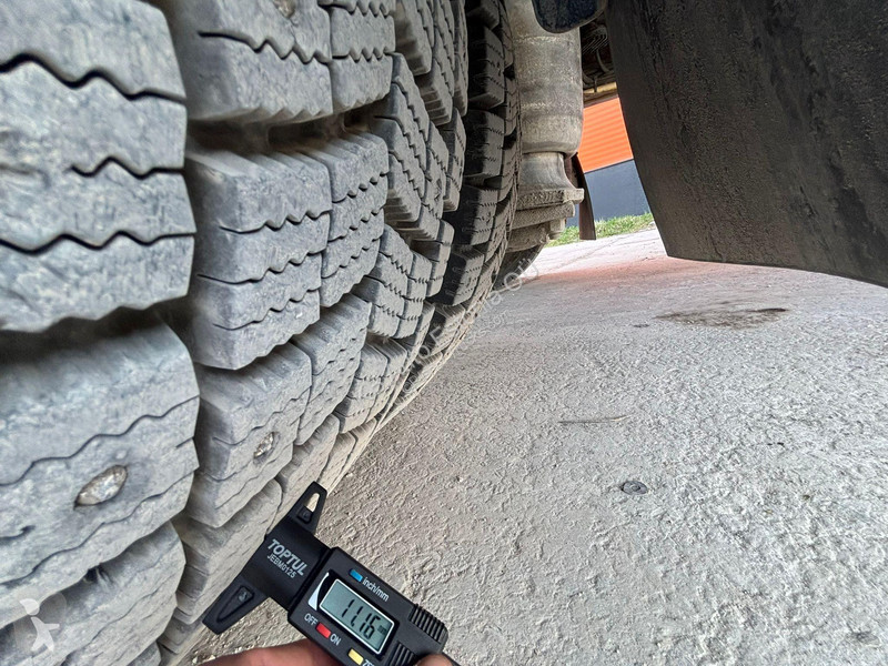 شاحنة Volvo FL 250 4x2 THERMOKING V-100 Max /...