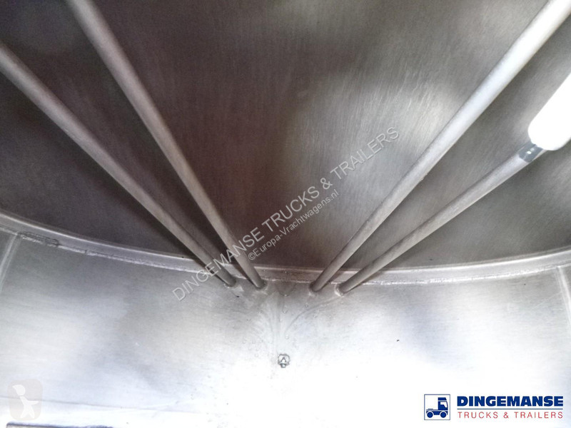 شاحنة Renault 270 4x2 fuel tank 13.3 m3 / 3 comp