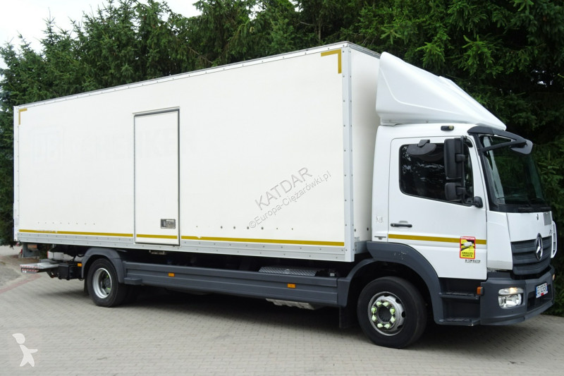 شاحنة Mercedes 1218 Euro6 tylko 323tys.km...