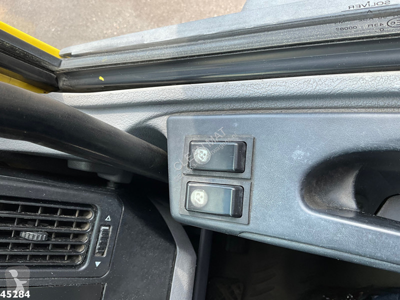 شاحنة Renault 210.15 Kolkenzuiger Just 182.847 km!