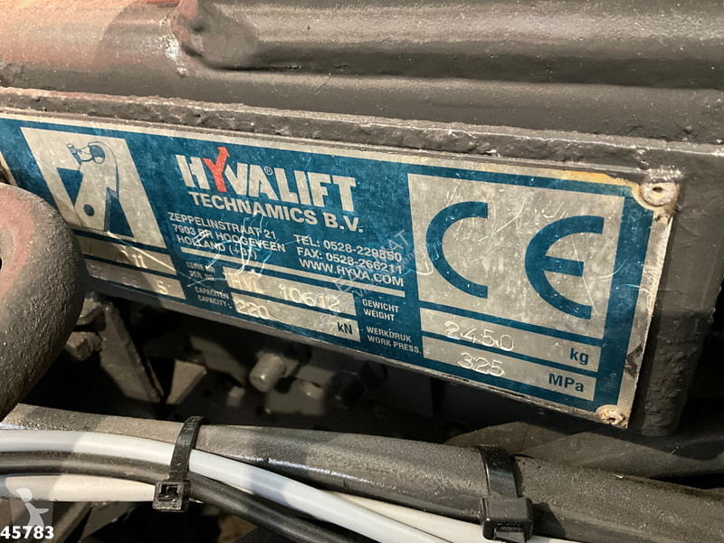 Camion Mercedes 3251 8x4 Euro 6 HMF 26 Tonmeter...
