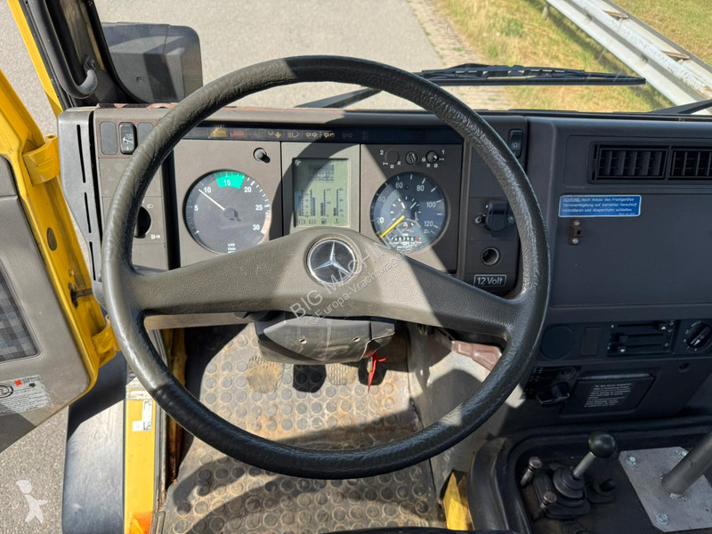 شاحنة Mercedes U140