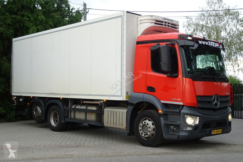شاحنة Mercedes 2840 syp euro 6 kontener...