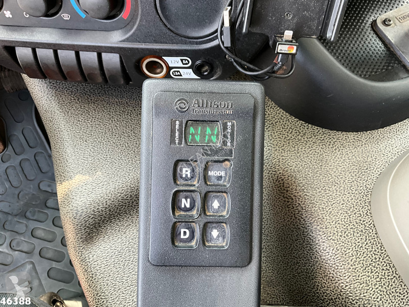 شاحنة DAF FAN CF 250 Hiab 14 Tonmeter laadkraan