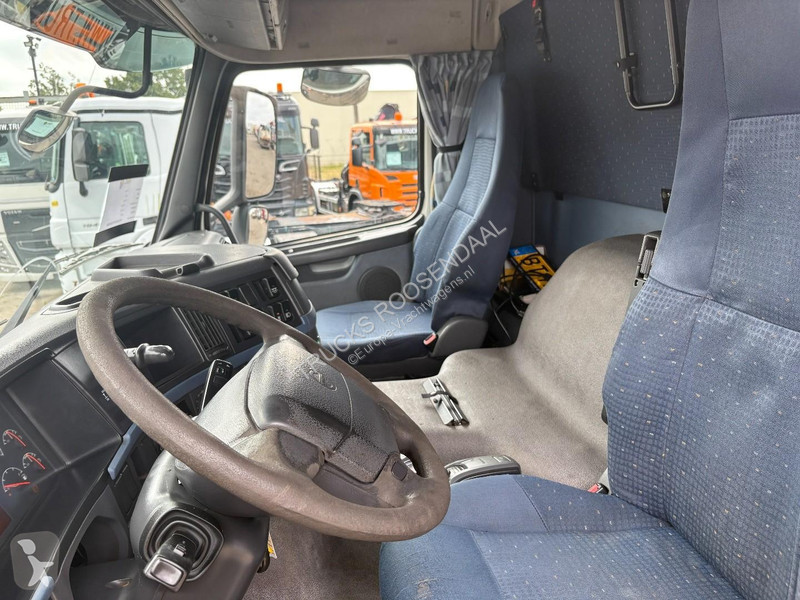 شاحنة Volvo 400 + HIAB 800 HIPRO E-7 + 8X2 +...