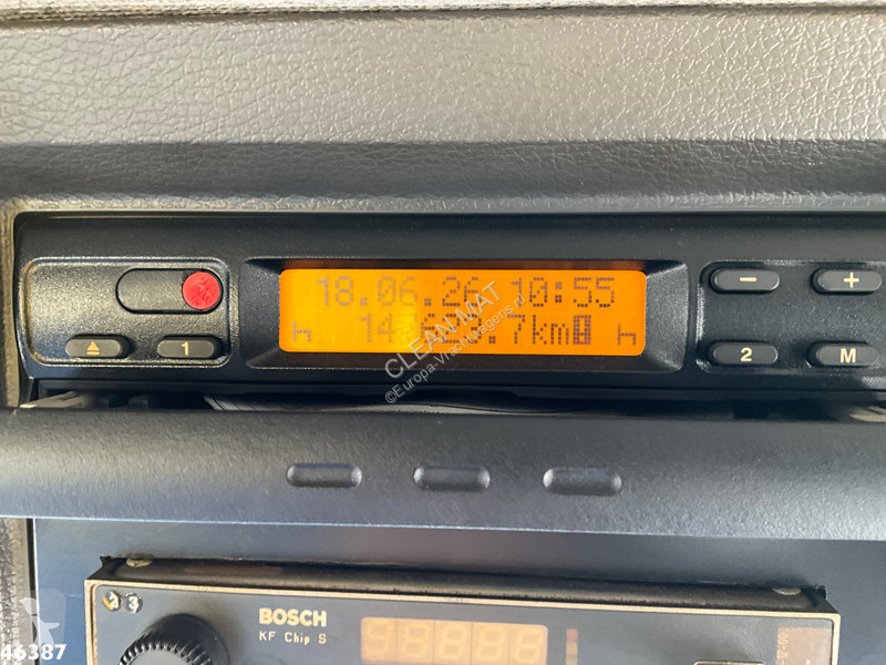 شاحنة Volvo 220 Kolkenzuiger 5m³ Just 147.623 km!
