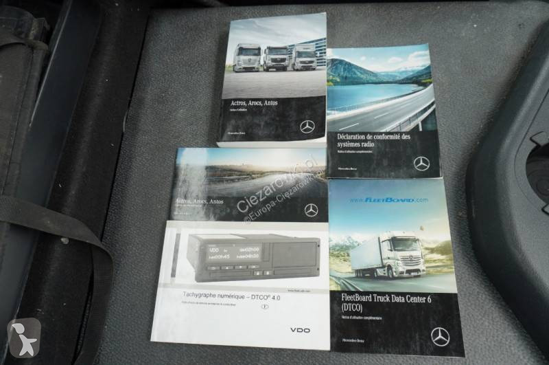 Камион Mercedes
