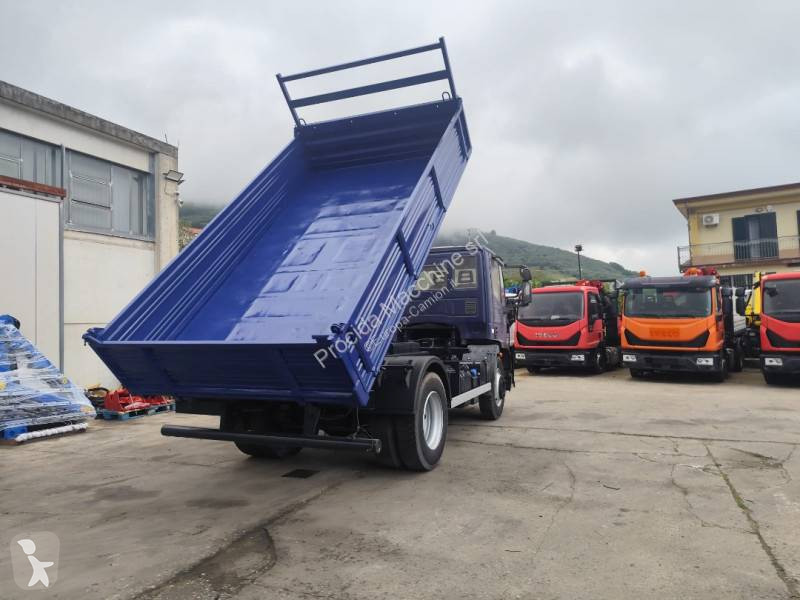 شاحنة Iveco