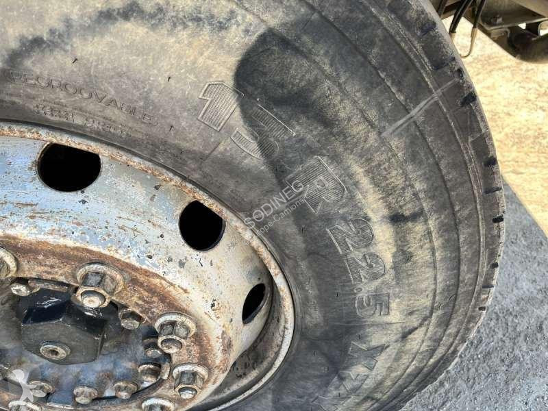 شاحنة Iveco