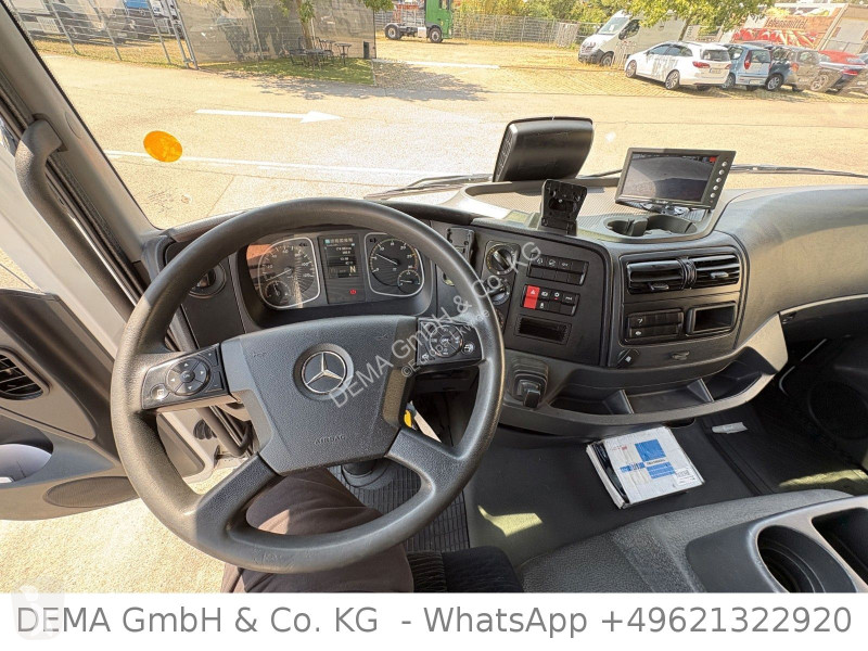 شاحنة Mercedes...