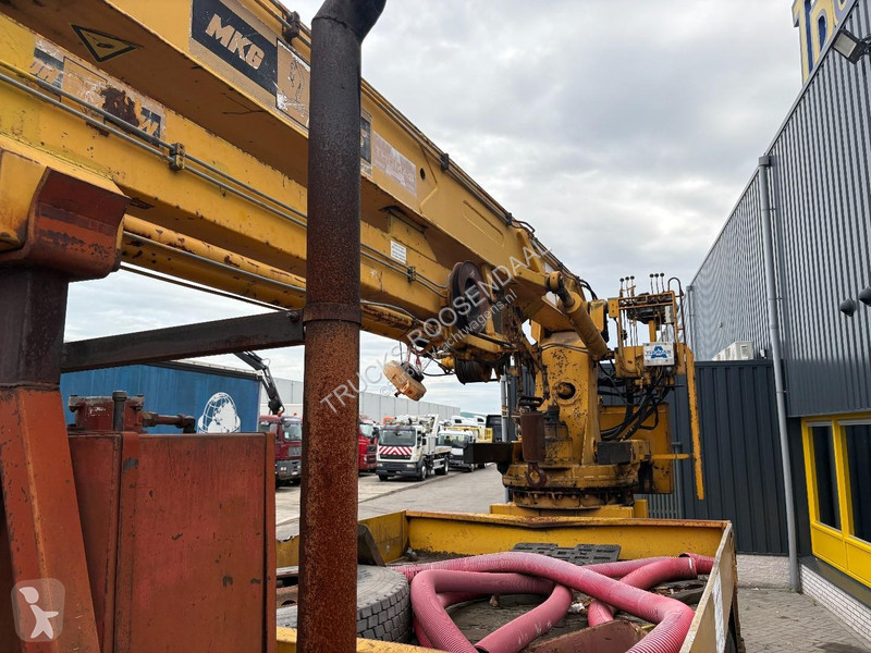 شاحنة MAN f8 + 6 CYLINDER + MANUAL + MKG 22METER