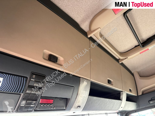 Vrachtwagen MAN TGX 26.470 6X2-4 LL