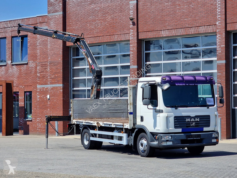 شاحنة MAN 12.210 - HIAB 077 DUO Crane / Grua -...