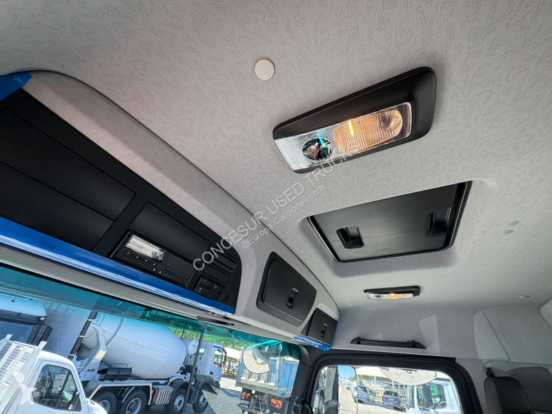 شاحنة Mercedes  3340 K 6X4