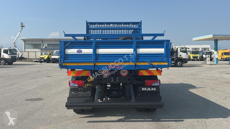 شاحنة MAN TGM 13.250 4x4