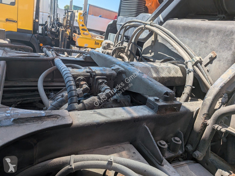 Camion MAN 28.400 / 6X4 + Lenkachse / E 5