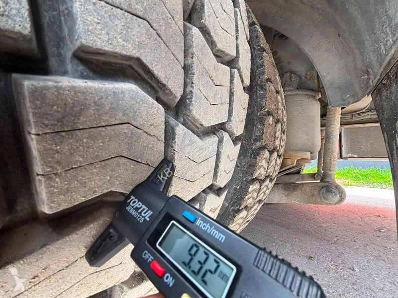 Camion Volvo FM 330 4x2 PK 12002 / PLATFORM...