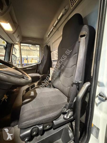 شاحنة Iveco 10E18