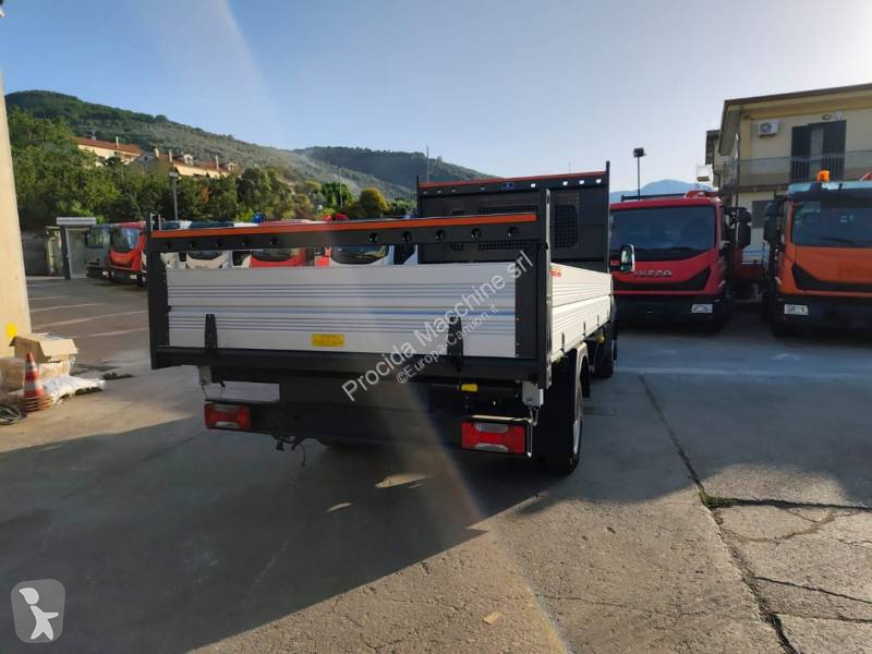 شاحنة Iveco